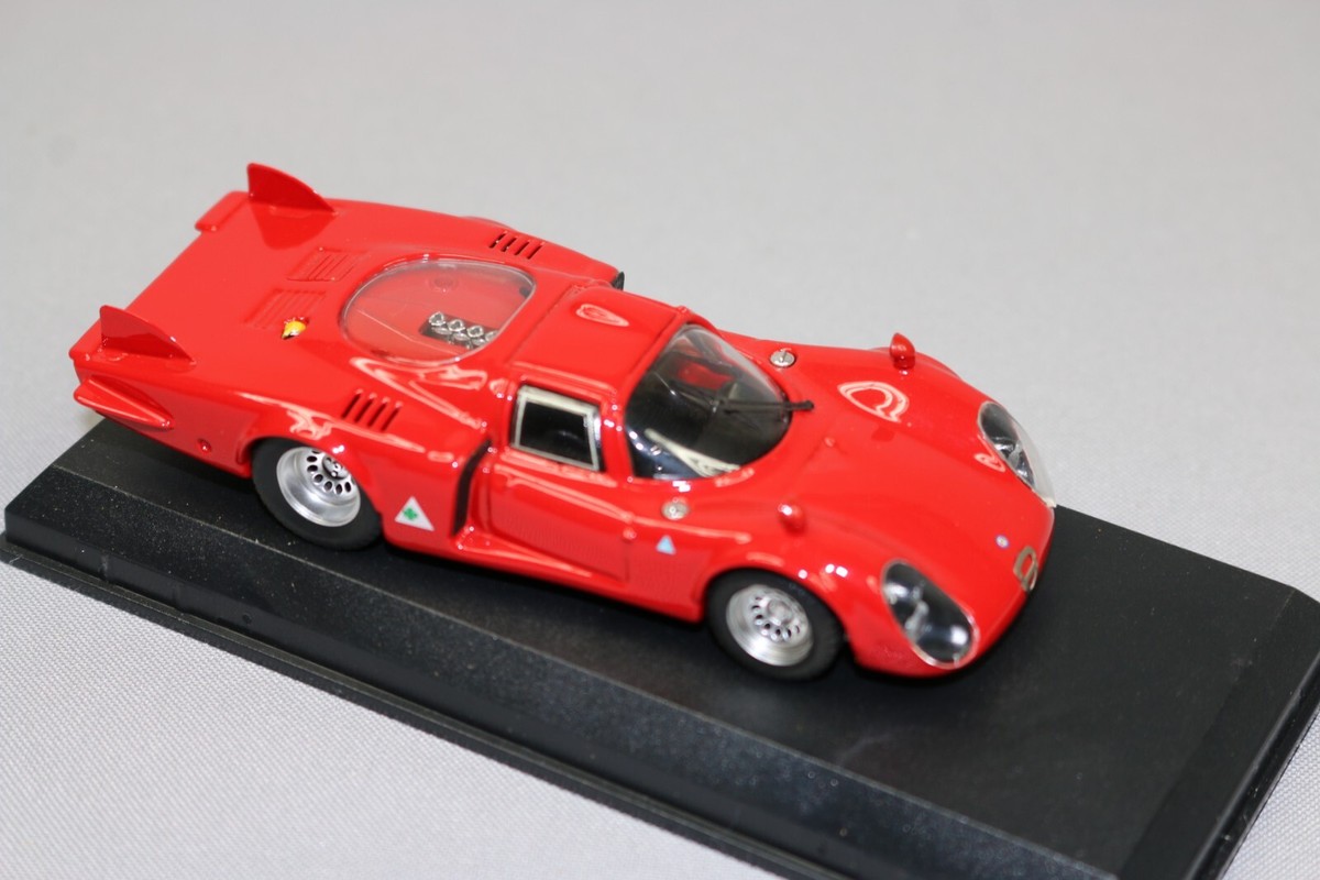 Alfa romeo 33.2 coda lunga 1968 1:43 best model 9251 modèle de voiture car model