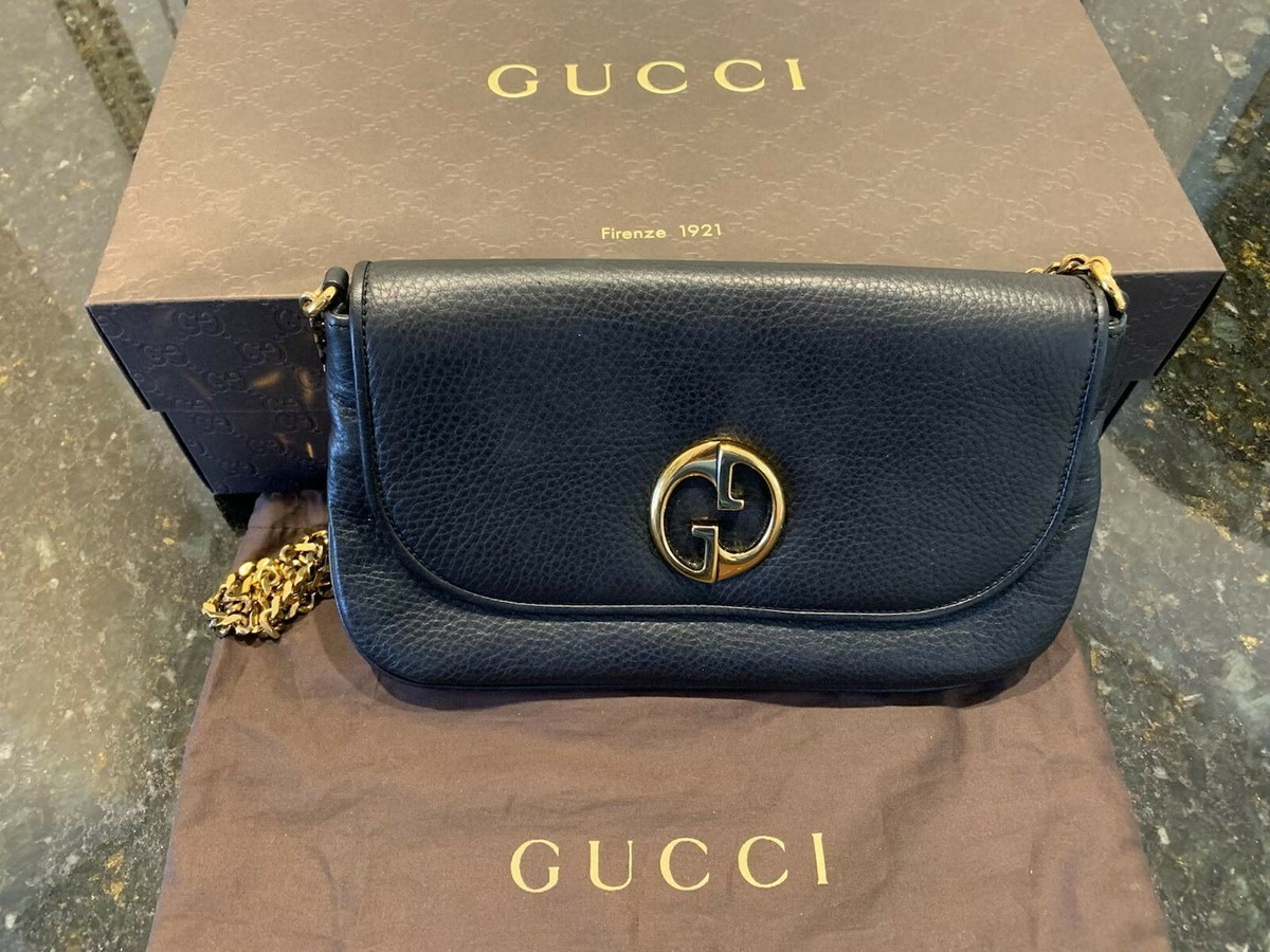 Gucci Clutch, Gold Chain, Pre-Owned, GREAT CONDITION, WITH