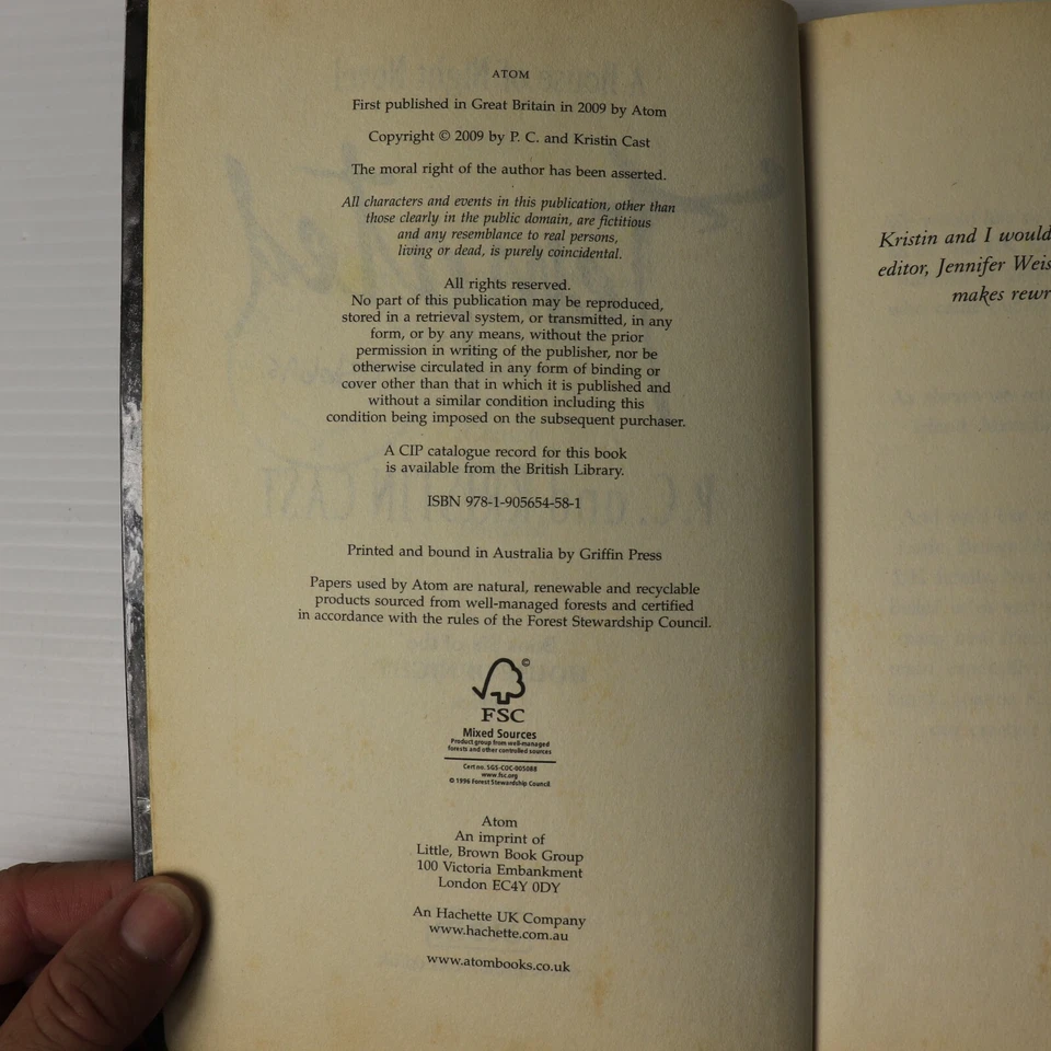 Tempted by Kristin Cast, P C Cast ~ House Of Night ~ Ex Library 2009 Paperback - Image 2 of 4