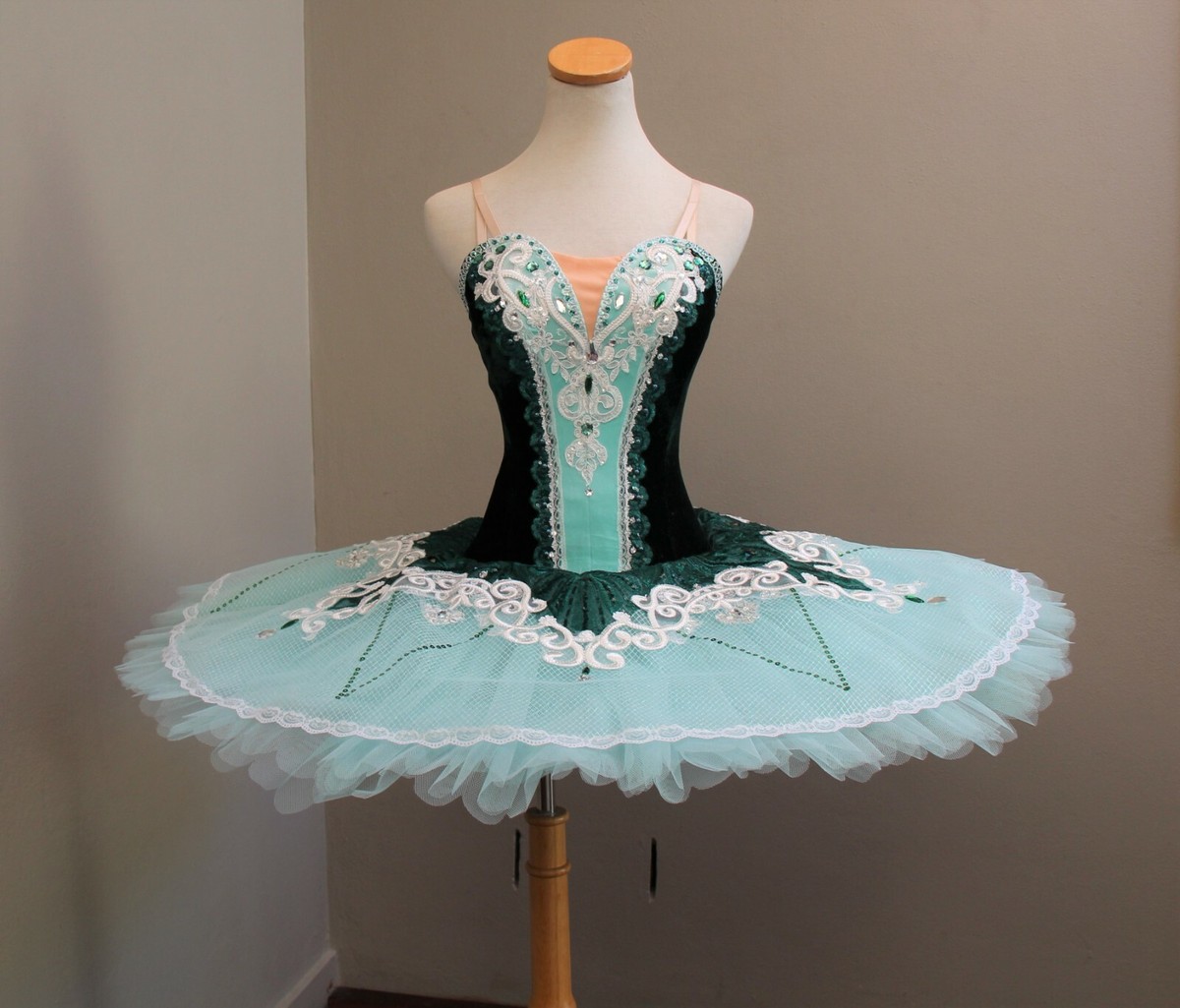 Ballet performance tutu -- Emerald forest velvet green