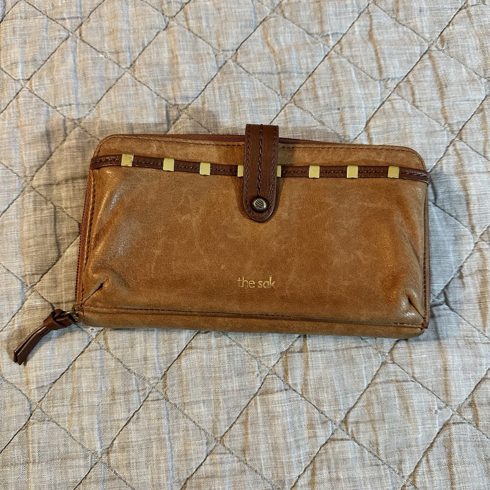 The Sak Leather Zip Wallet Clutch Brown Snap Closure Wristlet Organizer Womens