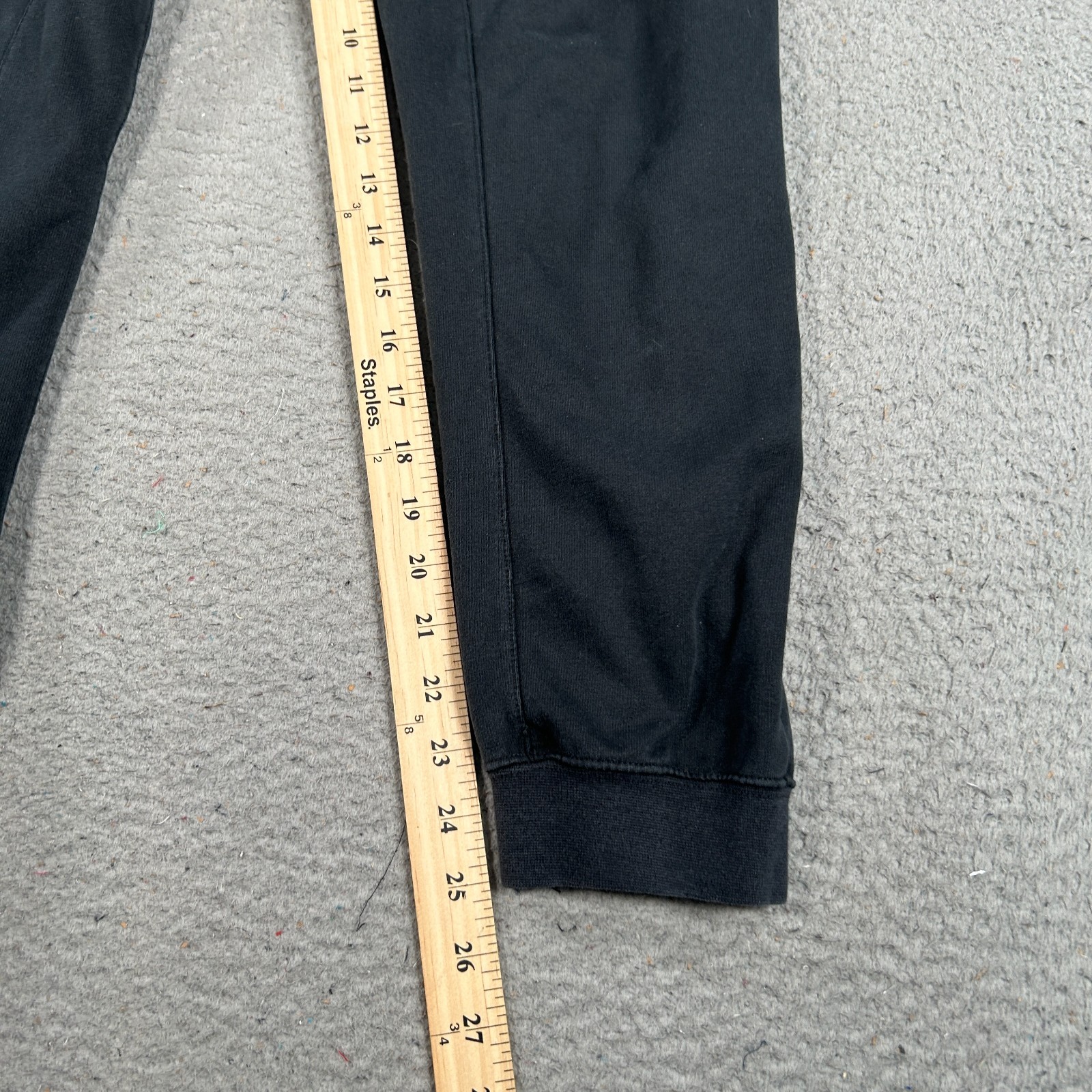 Nike Jogger Pants Men's Medium Black Tapered Leg Cropped Sports Jogging Workout thumbnail 12