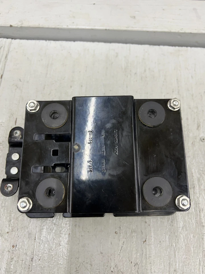 Harley Davidson Dyna Wide Glide 2000 FXDWG caja de montaje en panel de fusibles eléctricos Foto 2 de 4