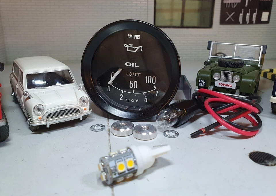 Austin Mini Land Rover Oil Pressure Gauge Series 1 2 2a 3 86 88 OEM Smiths 2" - Image 2 of 4