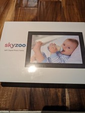 Skyzoo Wifi 10.1" Digital Photo Frame, sealed