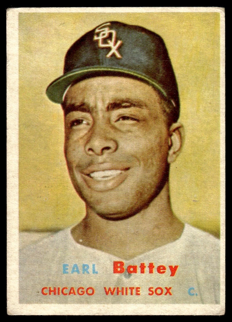 1957 Topps Baseball Card Earl Battey RC Chicago White Sox #401 EX