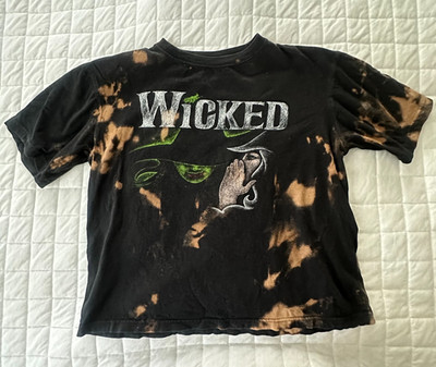 WICKED T-Shirt Womens Small Cropped Black Tie Dye Graphic Defy Gravity Musical