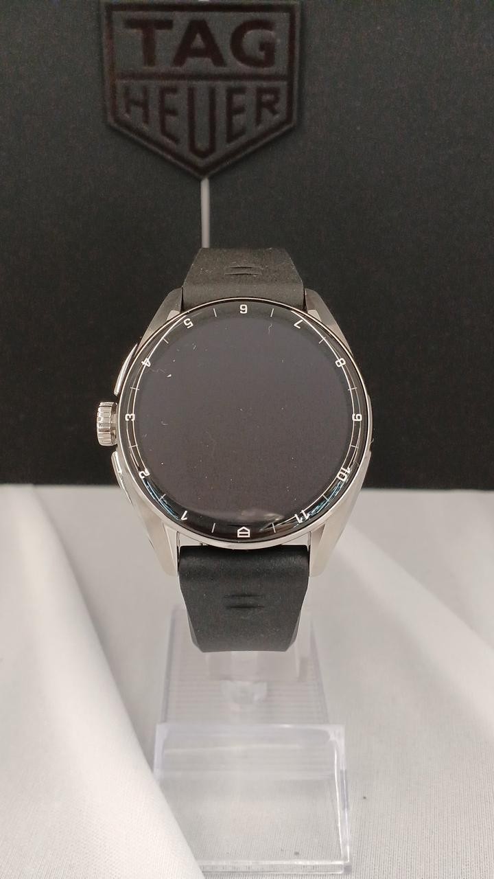 Tag Heuer SBR8010 Connected 42mm Smartwatch with BT6255 Strap