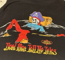 Camisa De Colección Disney Años 80/90 Piratas del Caribe Hombres Muertos No Cuentos L