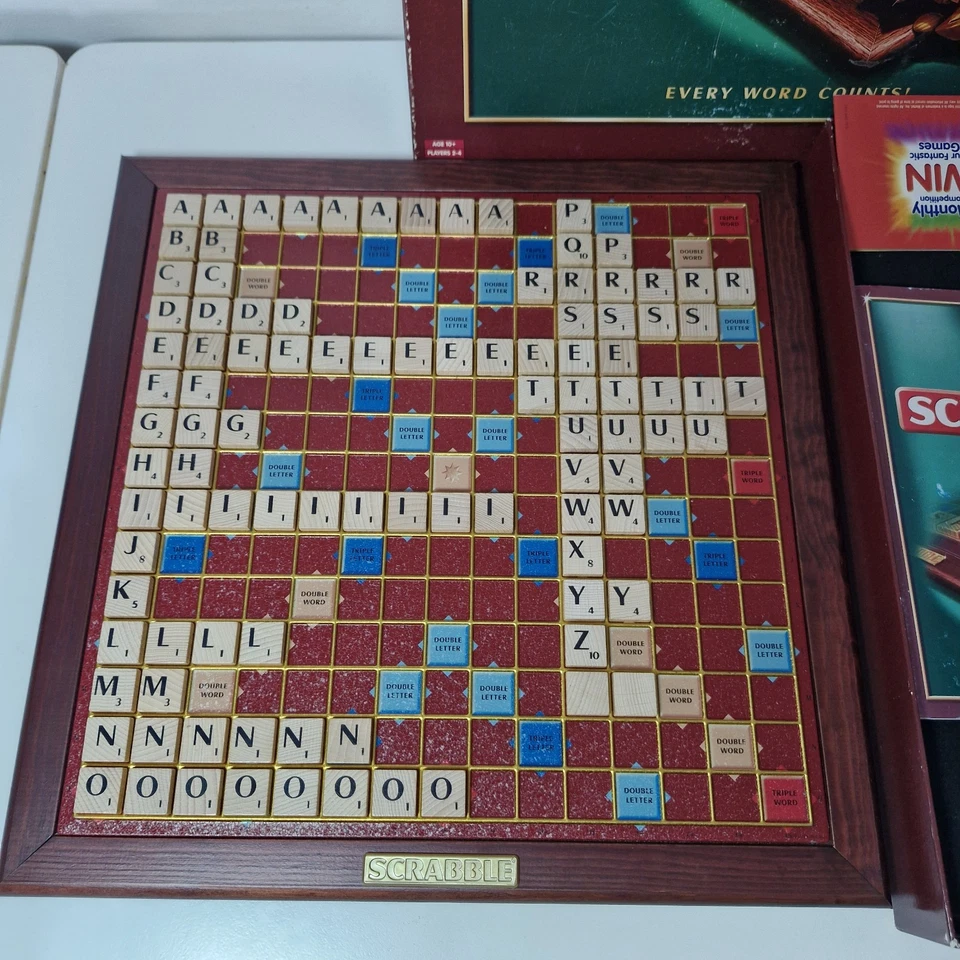 Mattel Scrabble Deluxe Edition Board Game Complete - Image 2 of 4