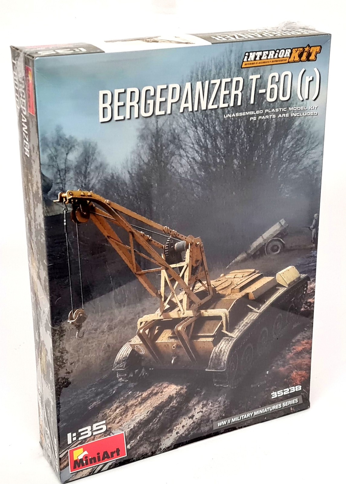 Miniart 1/35 - T-60 (r) Bergepanzer ARV Tank WW2 Military Model Kit 35238