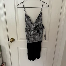Forever 21 Romper Womens Black And White Aztec Tassel Tie Size Small