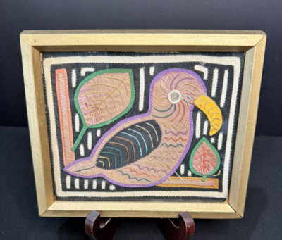 Vtg.Mola handstitched bird on black background in custom frame 7.5x6.5''