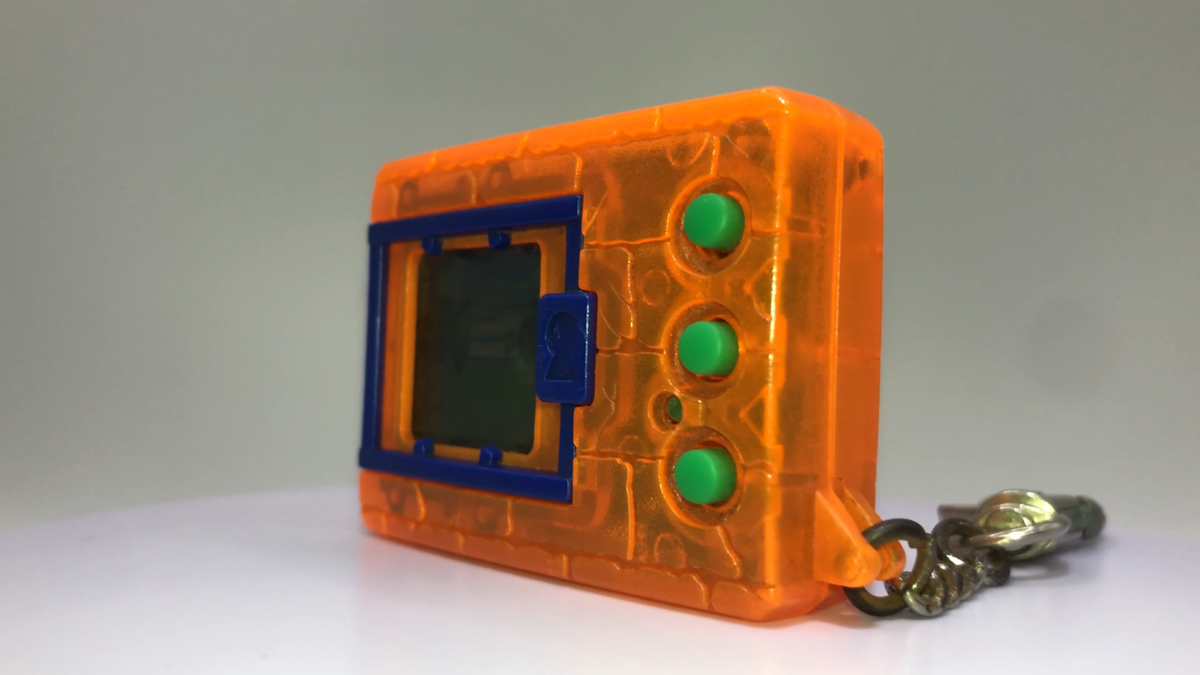 Bandai Digimon Ver.3 Digital Monster Clear Orange Tamagotchi 1997