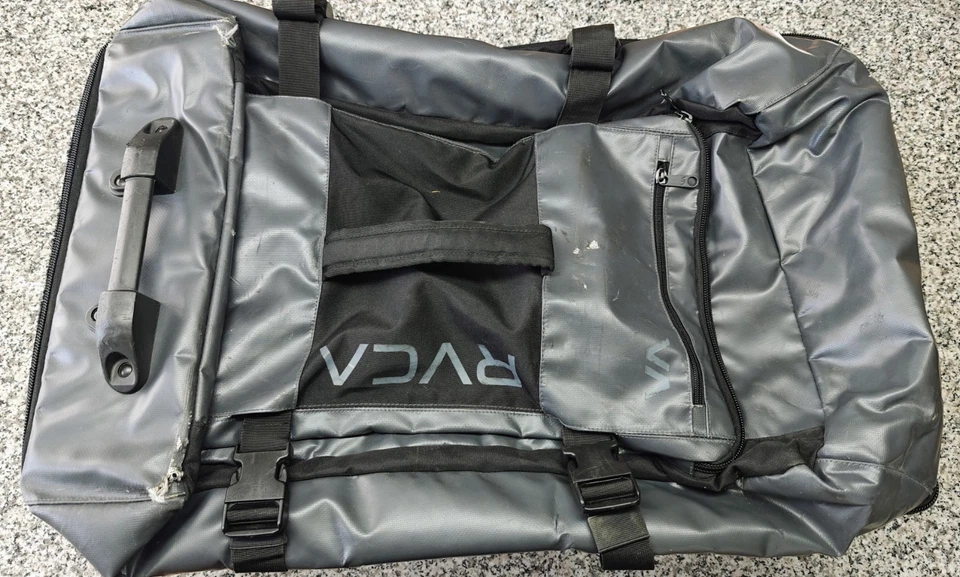 RVCA Voyage Roller Luggage 95L - Black - Image 2 of 4