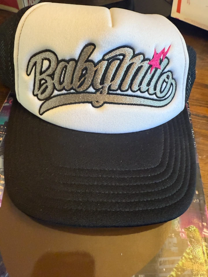 Sombrero de camionero de malla A Bathing Ape BAPE Baby Milo bordado con cierre a presión nuevo con etiquetas en bolsa Foto 4 de 4