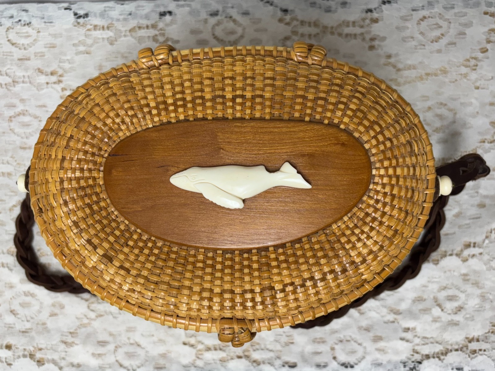 VTG Signed Kai O'Connell  1999 Nantucket Basket Purse w/Whale, Leather Strap