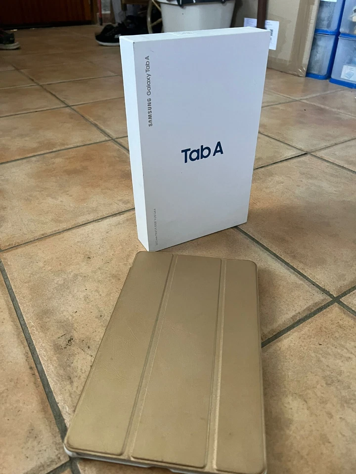 Samsung Galaxy Tab A T595 (2018) 4G 32GB - Grau, 10,5 Zoll (Mit Originalkarton) - Bild 4 von 4