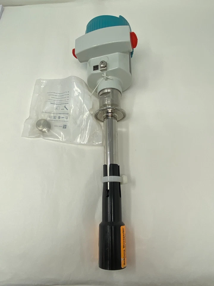 Siemens SITRANS LVL200 7ML5747-2PA44-1BA0-Z Vibrating Point Level Transmitter - Image 4 of 4