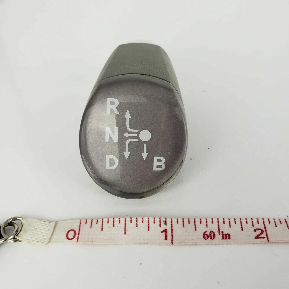 Toyota Prius 2006 transmisión automática palanca de cambios gris con moldura transparente Foto 2 de 4