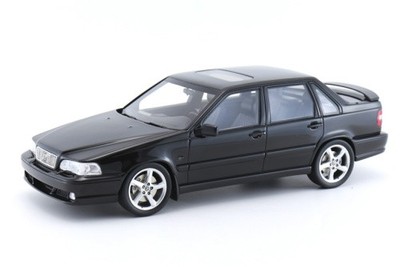 Volvo S70R (1998)  schwarz RM-0014 1:18  Radscale Collection / DNA 