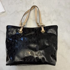 Michael Kors Sholder Bag