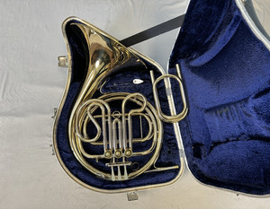 BEAUTIFUL! AMATI KRASLICE AHR 321 FRENCH HORN + CASE + EXTRA SLIDE