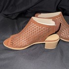 American Eagle Women’s Heeled Sandals Perforated Triangle Rusty Brown Size 7 1/2 — photo 5