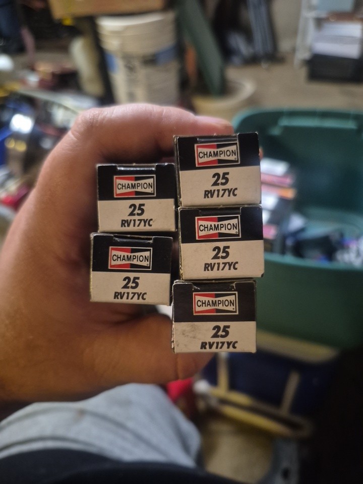 Champion Spark Plugs Stock 25 #RV17YC New Old Stock 5ct