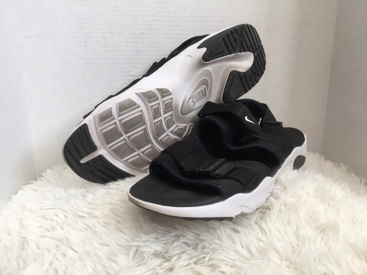 NIKE CANYON SANDALS BLACK & WHITE ADJUSTABLE STRAP CW9704