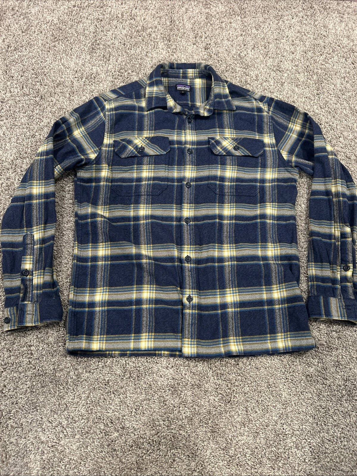 Patagonia Fjord Flannel Shirt 53947FA18 Mens M Blue Plaid Midwt Organic Cotton