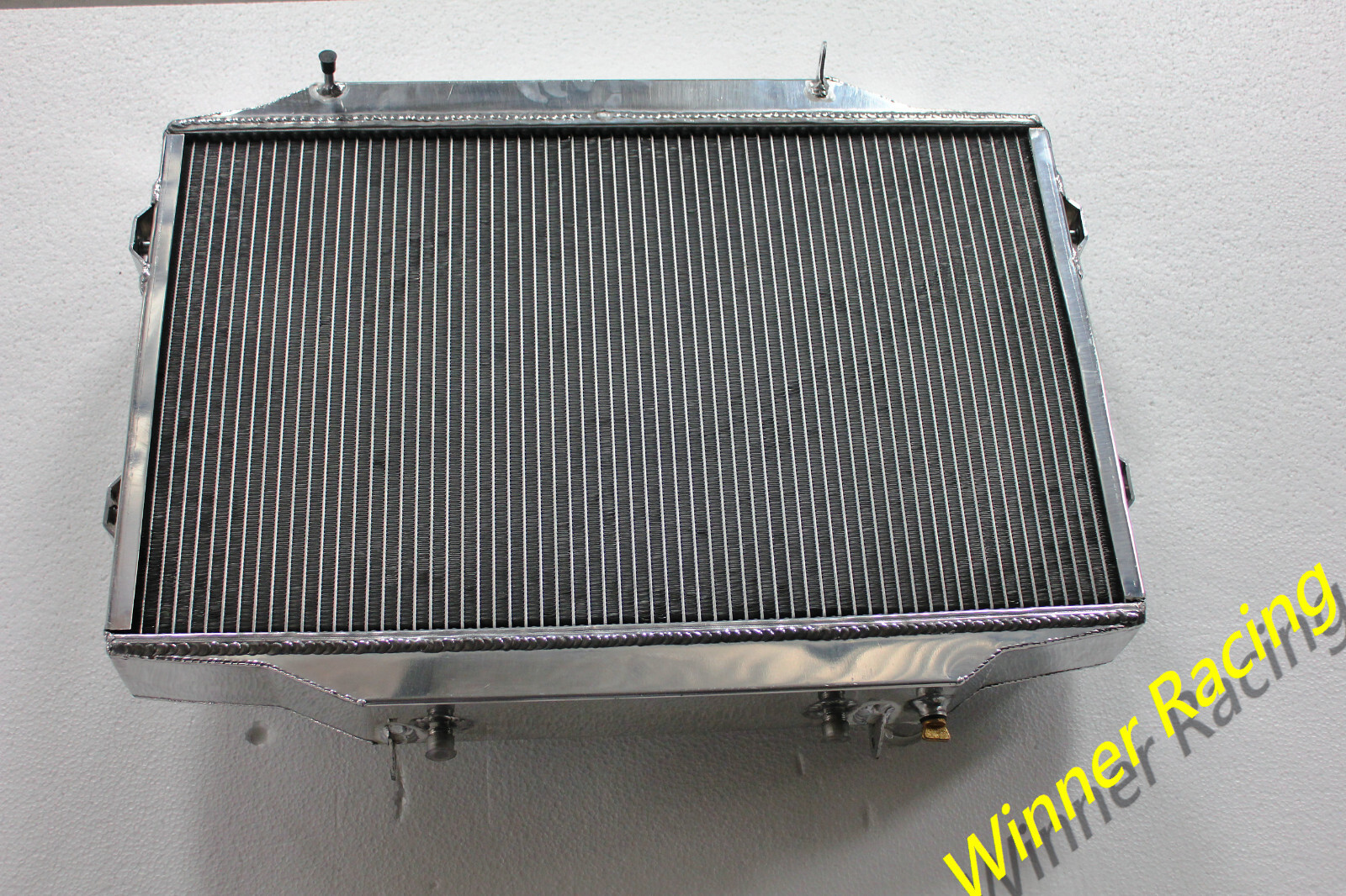Radiator For Rolls-Royce Silver Shadow/ Wraith II , Bentley T2 AT 1977-1980