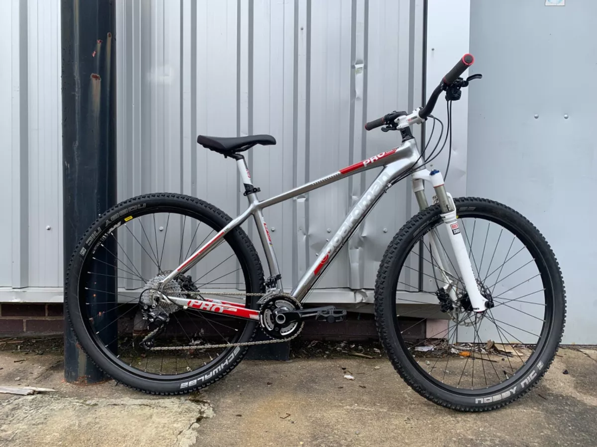 Boardman pro hardtail sale