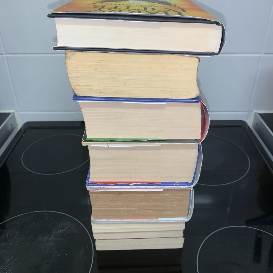 Harry Potter Full Set of 7 Books Paperback & Hardbacks + The cursed child - Image 4 of 4