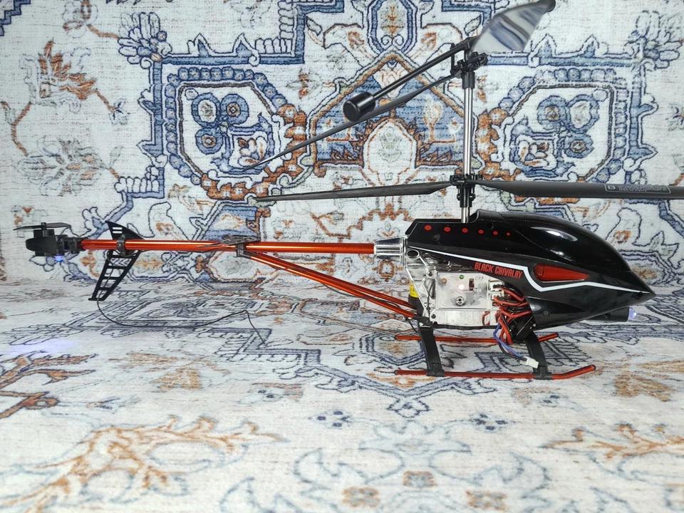 World Tech Toys: Black Calvary Helicopter, 3.5 Channel Radio Control Tested - Image 3 of 4