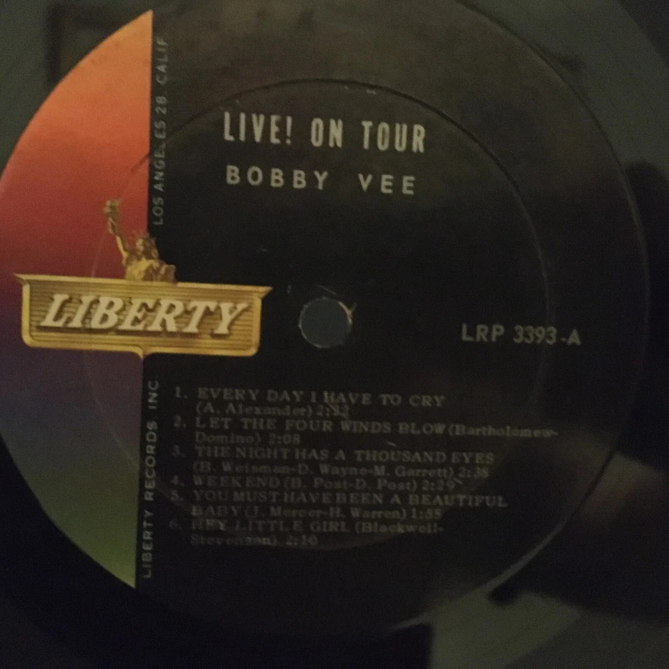 BOBBY VEE   LP   LIVE! ON TOUR - Image 3 of 4