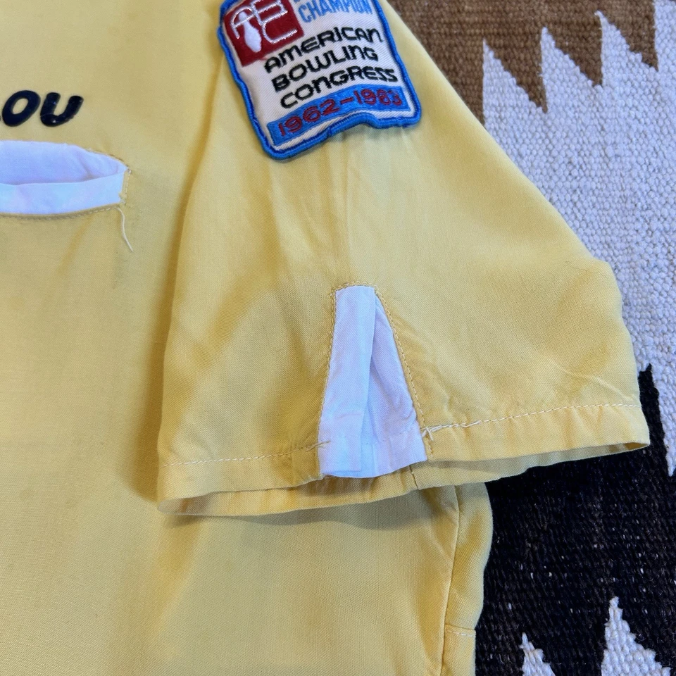 复古 20 世纪 50 年代 Air Flo 人造丝保龄球衬衫 尺寸 L - 黄色 — 第 3/4 张图片