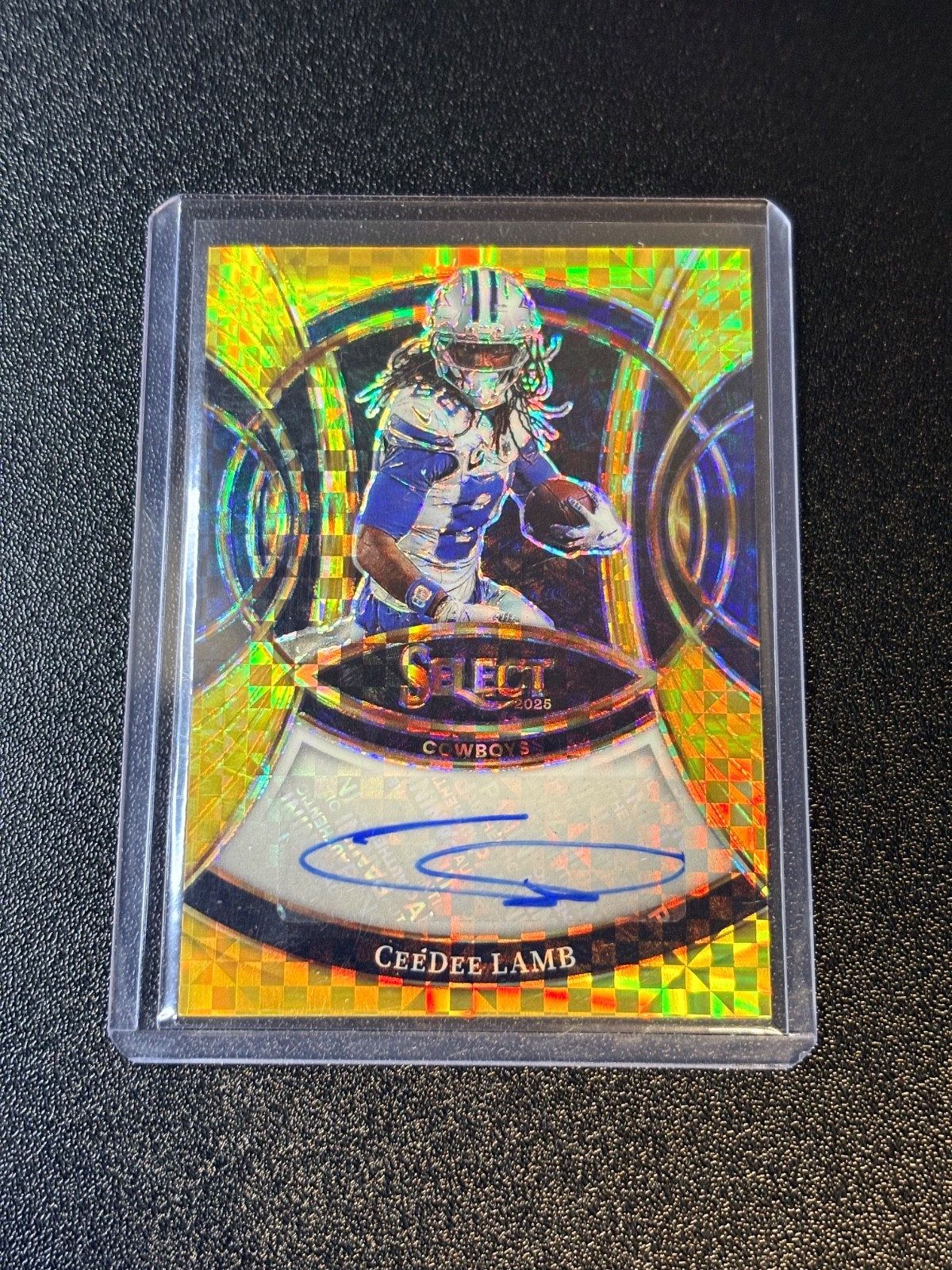 2025 Panini Select - Signatures CeeDee Lamb Gold Prizm BOOKEND 1/10 (AU)