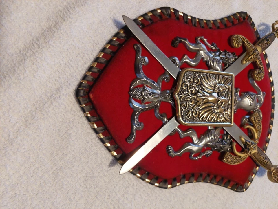 Щит настенная табличка герб декоративный европейский меч красный львы - испанский - Изображение 3 из 4