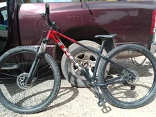 Trek Marlin 6 Gen 3 Mountain Bike