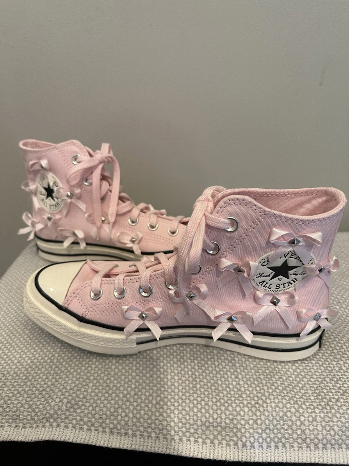 *NEW* CONVERSE Chuck Taylor 70 HI Bow Studded PINK FROSTING A14444C Women’s 8