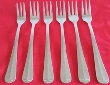 International stainless flatware Gran Royal lot of 6 cocktail forks 5 1/2" EUC
