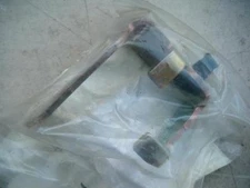 chrysler pt cruiser D/S sliding door striker plate genuine chrysler 04717959ad