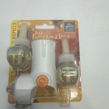 Glade PlugIns Golden Pumpkin & Spice. 1 warmers + 2 refills TOTAL NEW SEALED