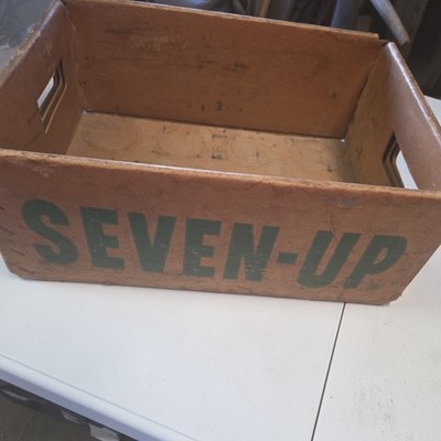 Vintage 7 Up Soda Bottle Crate Carrier Box Seven Up