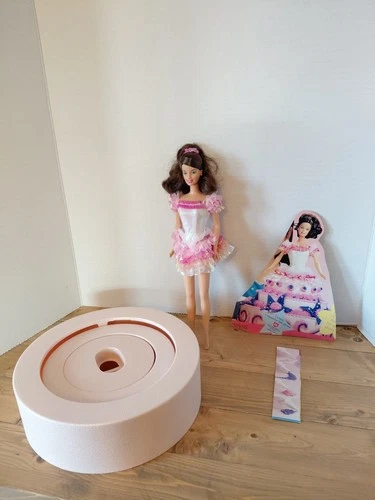 VINTAGE MATTEL 1999 CELEBRATION CAKE BARBIE, TERESA #22904 ~ NO BOX