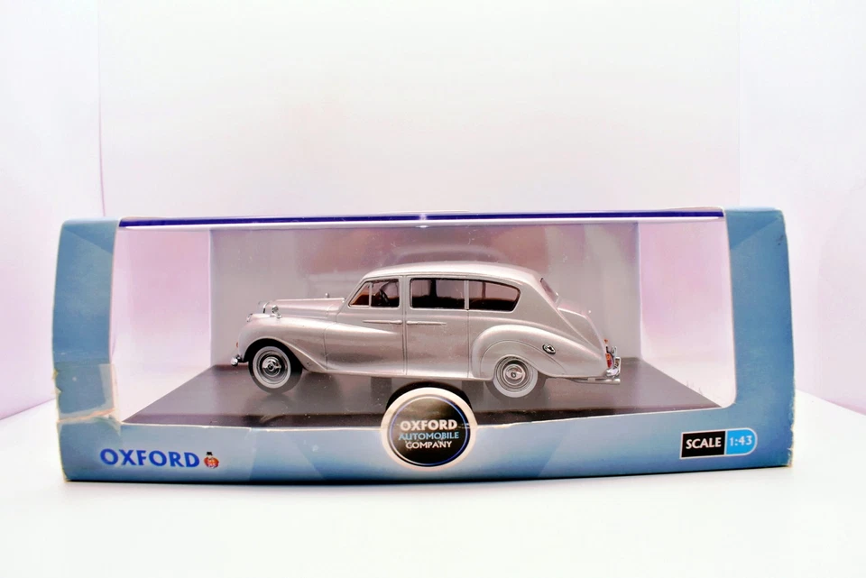 Modellino auto scala 1:43 Austin princess modellismo statico epoca collezione - Immagine 2 di 4
