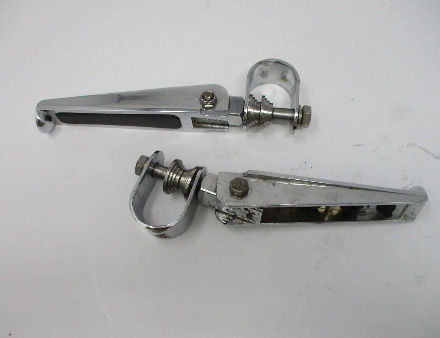 Drag Specialties Foot Pegs with Clamp 19041764 eBay