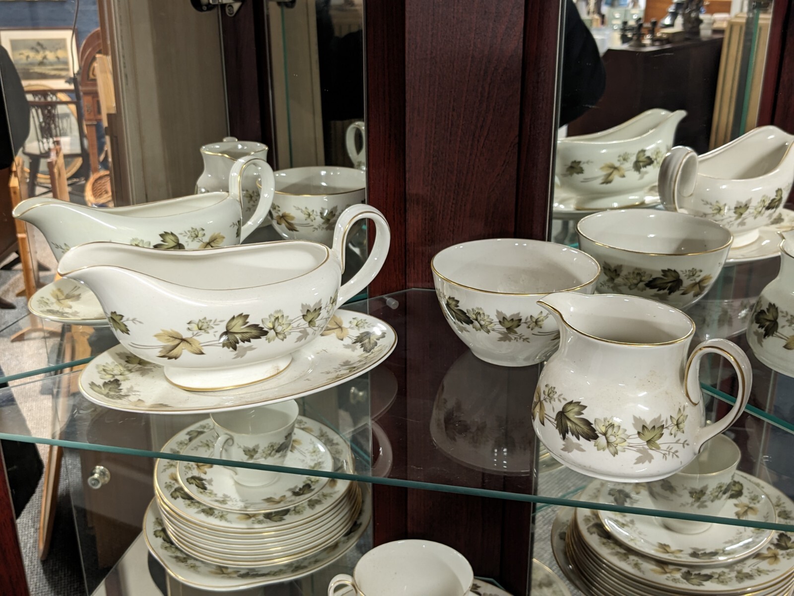 Vintage Royal Doulton Larchmont Dinner Set 8 Settings Excellent