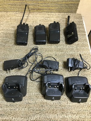 4X Vertex Standard VX-231-G7-5 450-512 MHZ UHF 2 Way Radio W/ Battery 3BASESW/AC